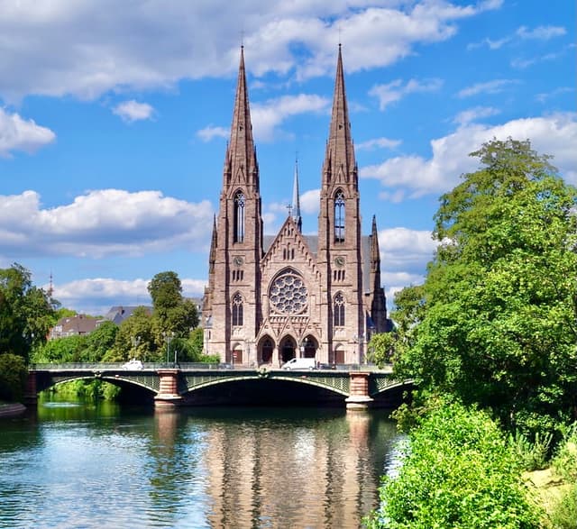 Place de la Cathédrale